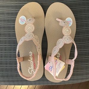 Skechers Yoga Foam Sandals